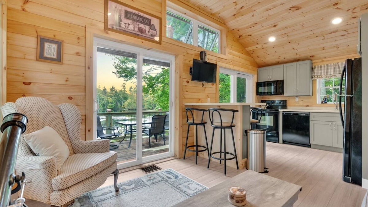 Lyman Cabin | Cozy cabin in wonderful Lyman with WiFi, AC