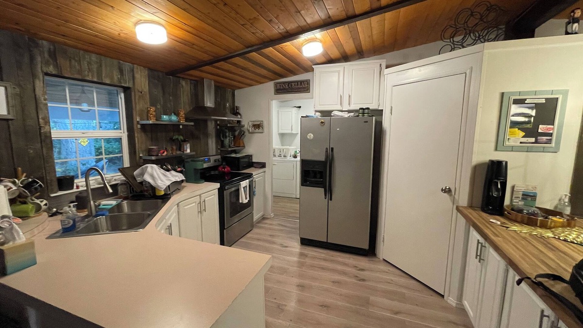 Anderson Island House | Cozy cabin-like 3-bedroom house with WiFi on Anderson Island