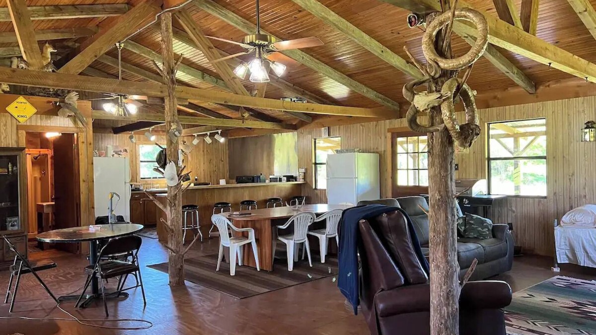 Thrall Cabin | Cozy cabin located on 168 acres of quiet country living.