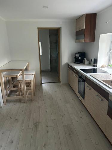 Mustvee Apartment | Cozy cabin near Peipsi