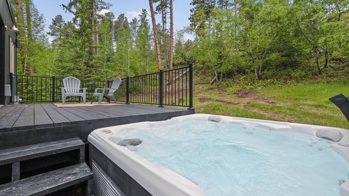 Lead Cabin | Cozy Cabin Near Trails, Large Parking Area, Hot Tub, 1/4 Mile off Highway!