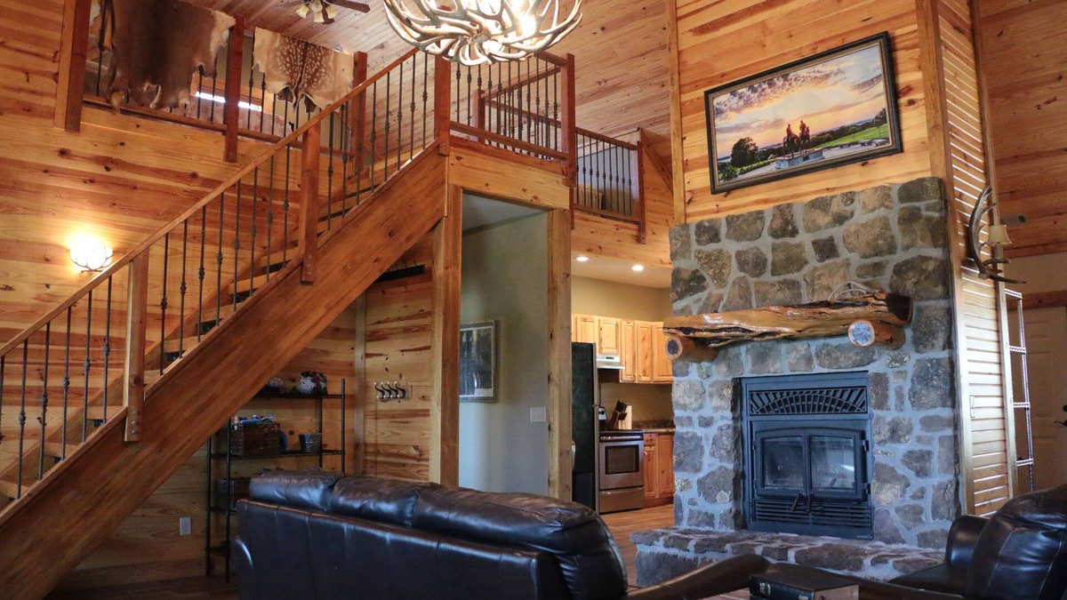 Huntsville Cabin | Cozy cabin nestled in the Ozarks with beautiful views from the front porch.