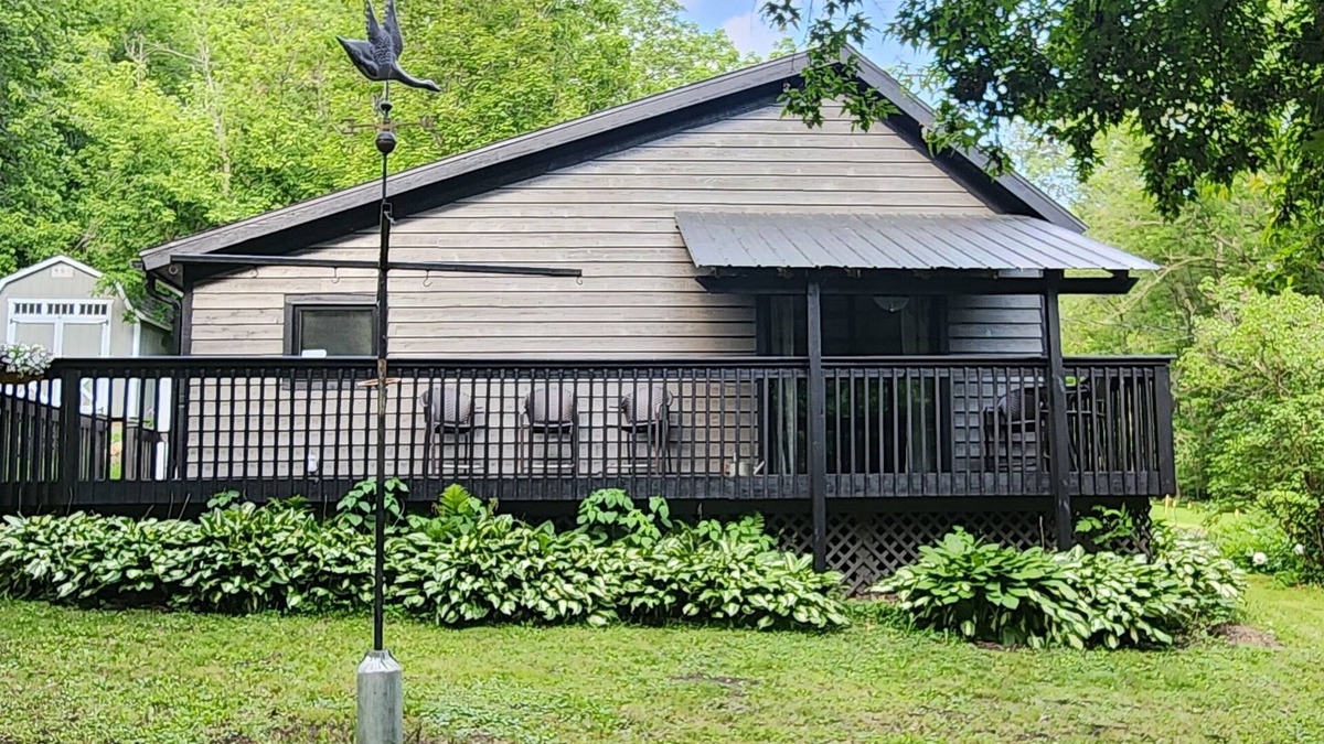 Maiden Rock House | Cozy Cabin nestled near Rush River and Lake Pepin