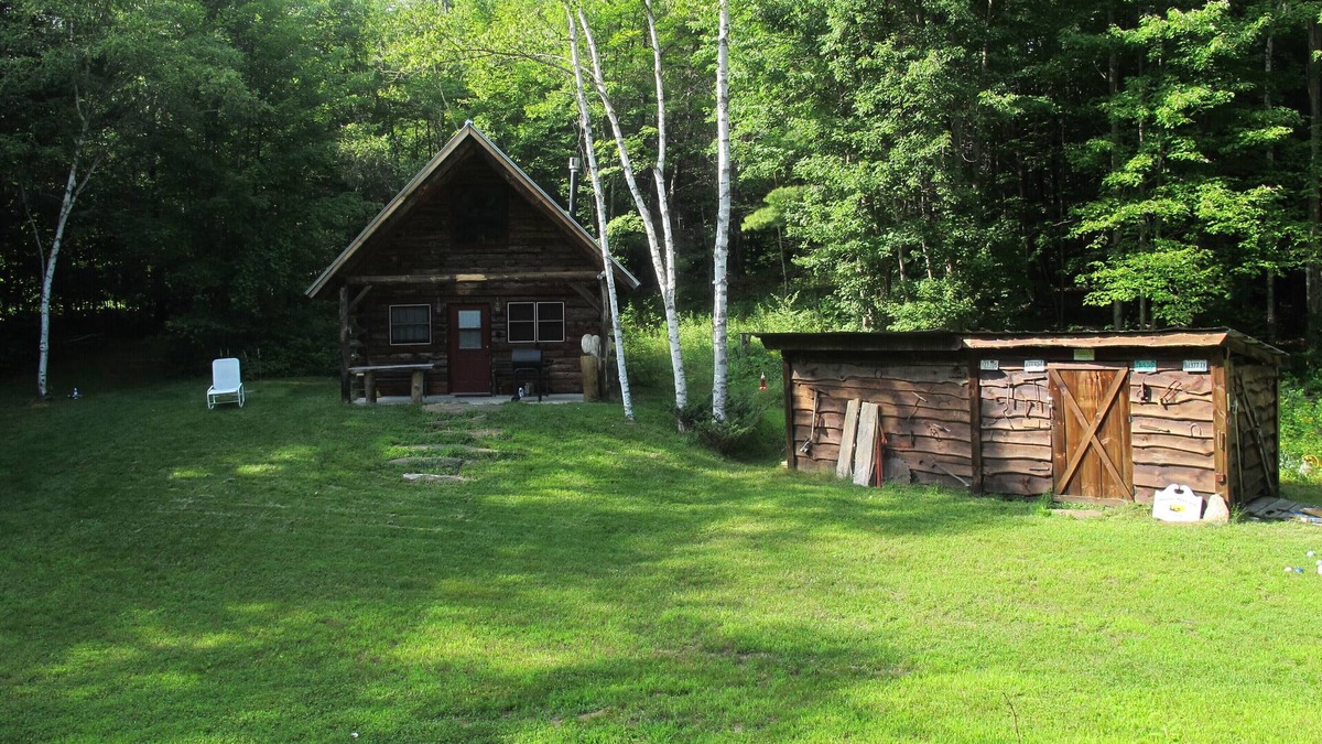 Tunbridge Cabin | Cozy Cabin On 10 Wooded Acres In Vermont