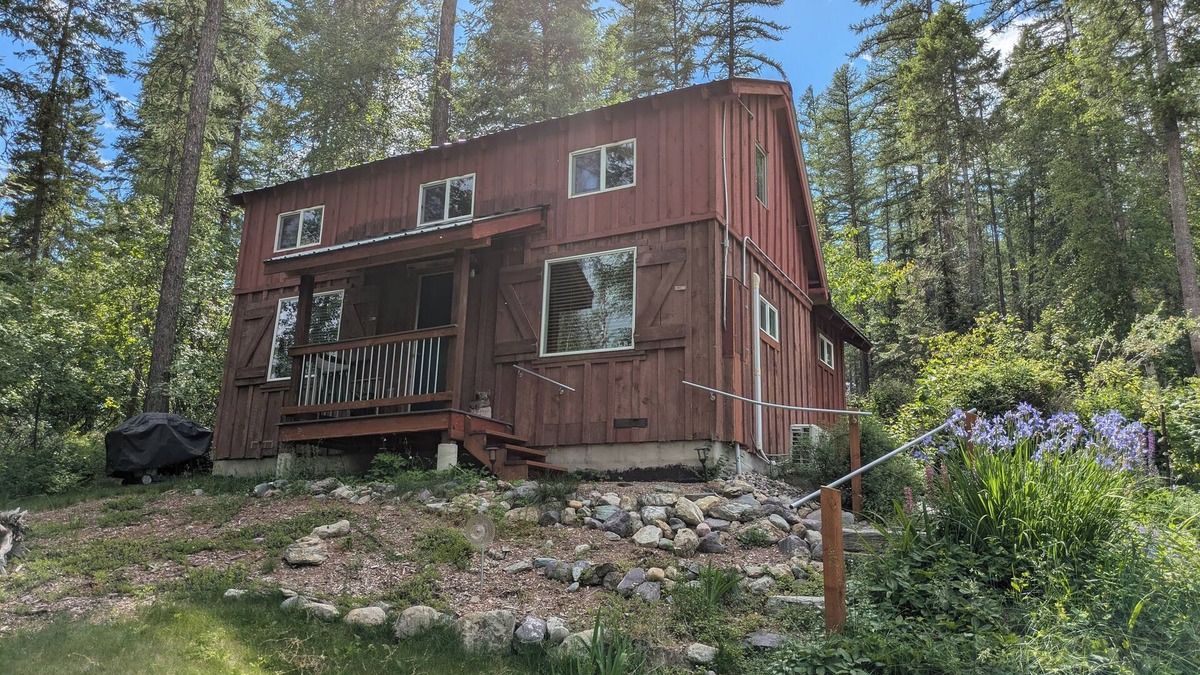 Whitefish Cabin | Cozy cabin on a lake just outside of Whitefish