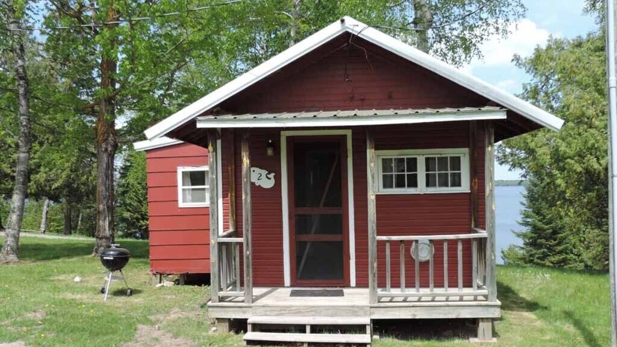 Puposky Cabin | Cozy Cabin on a spectacular fishing lake in the MN northwoods.