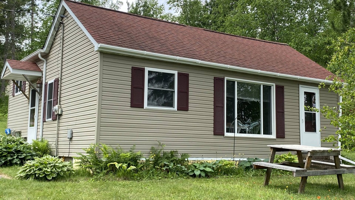 Babbitt Cabin | Cozy Cabin on Bear Island Lake