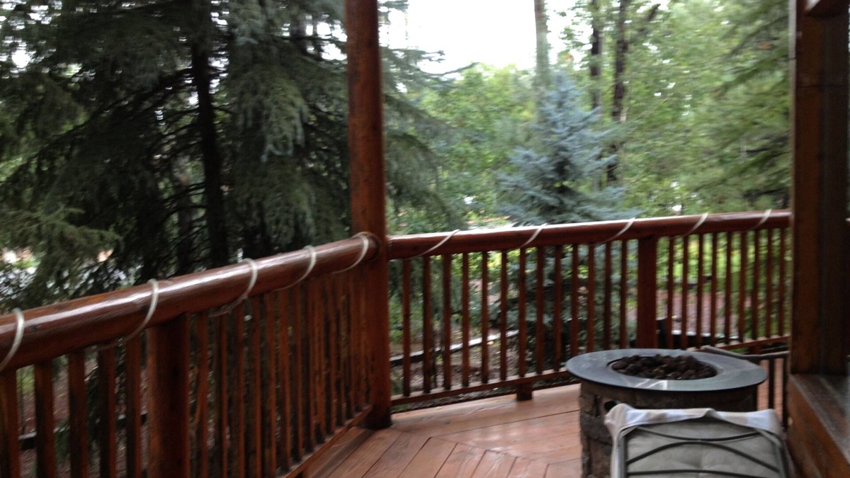 Pinetop Cabin | COZY CABIN PLCC TALL PINES PRIVACY GOLF HIKE BIKE ENJOY FRESH COOL MOUNTAIN AIR!