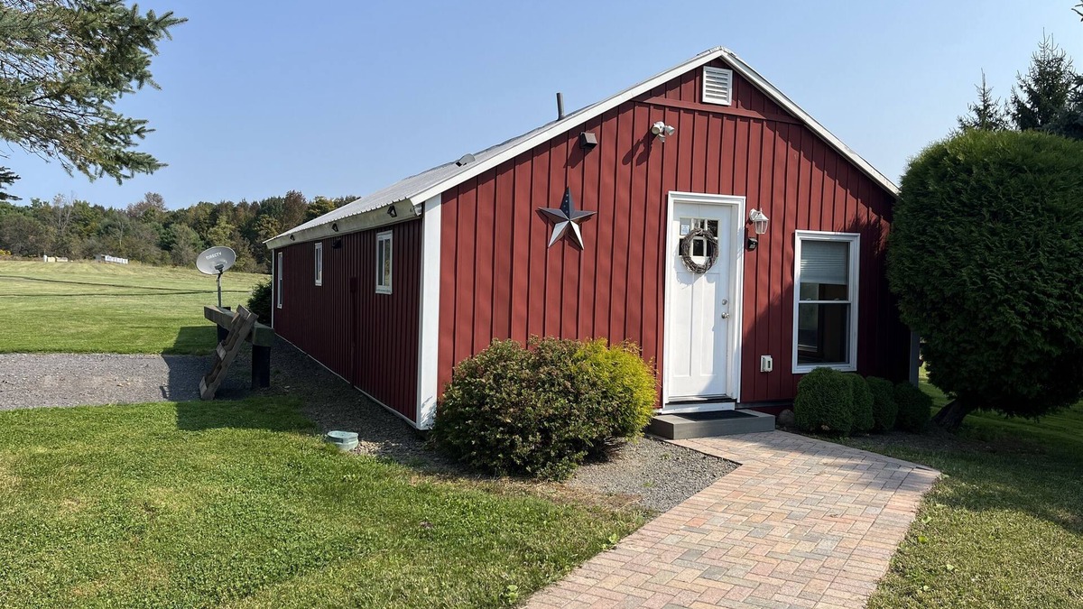 Oneonta House | Cozy Cabin - Quaint cabin, with great view and firepit