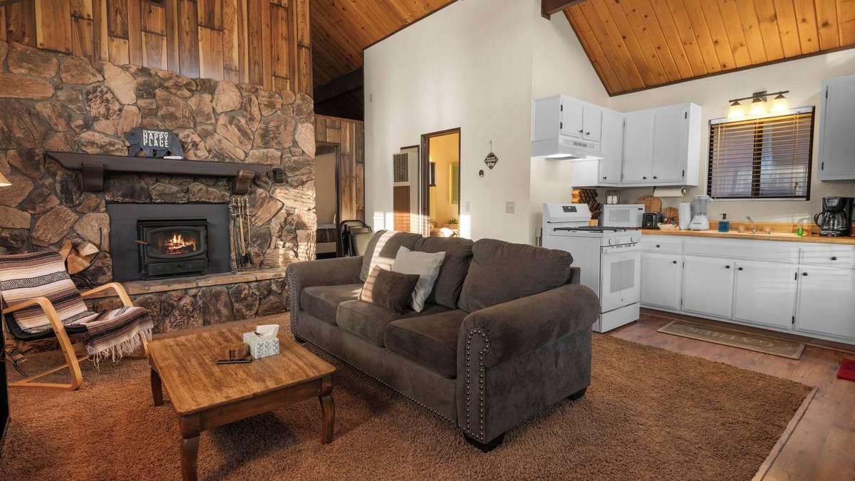 Woodlands Cabin | Cozy Cabin - Quiet Area, Fireplace, Smart TV, Fenced Yard
