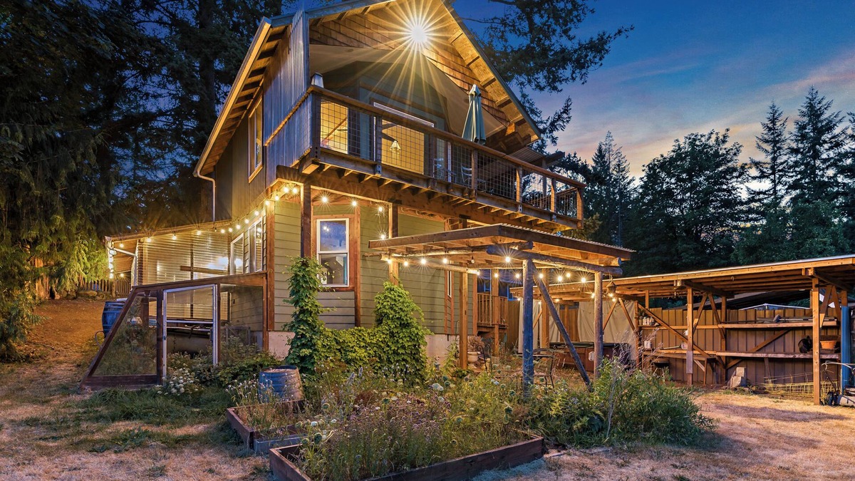 Peaceful Valley Cabin | Cozy Cabin Retreat,Pet-Friendly,Family Getaway, Surrounded by Mountains & Trails