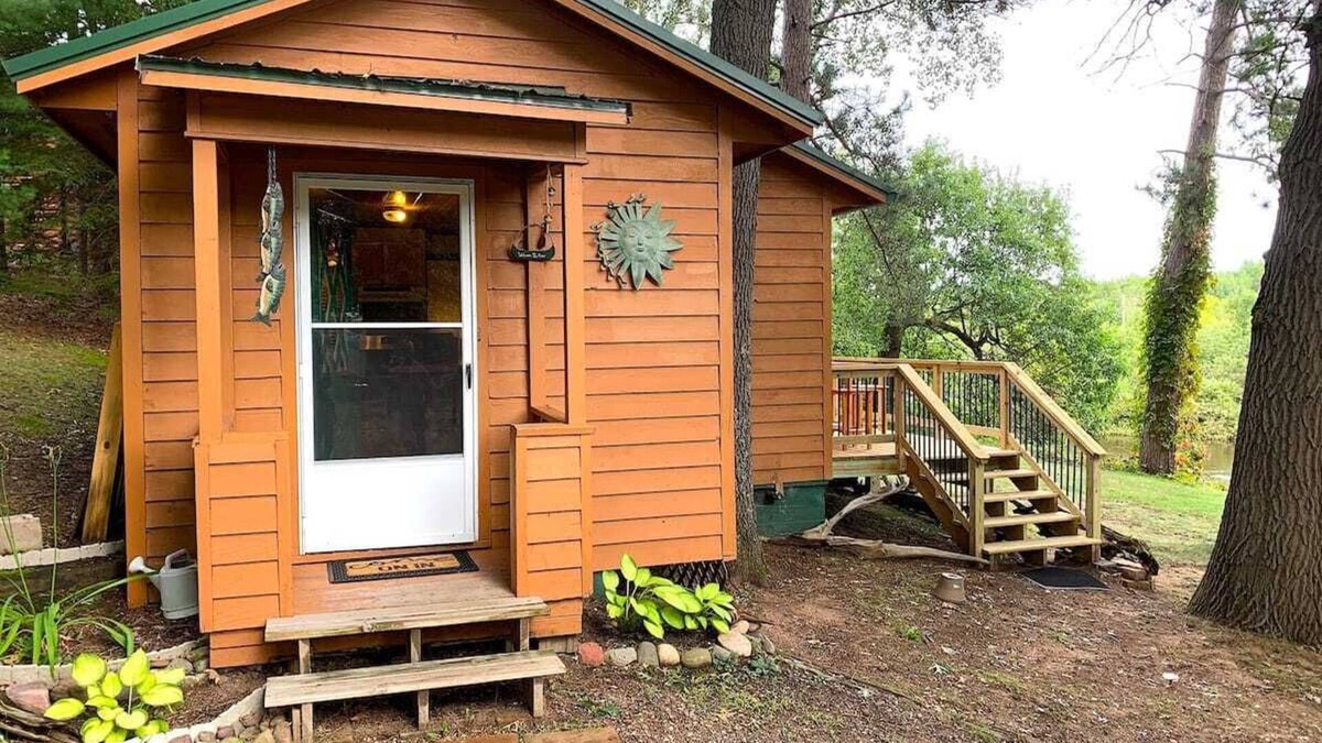 Trego Cabin | Cozy Cabin right on the Water!