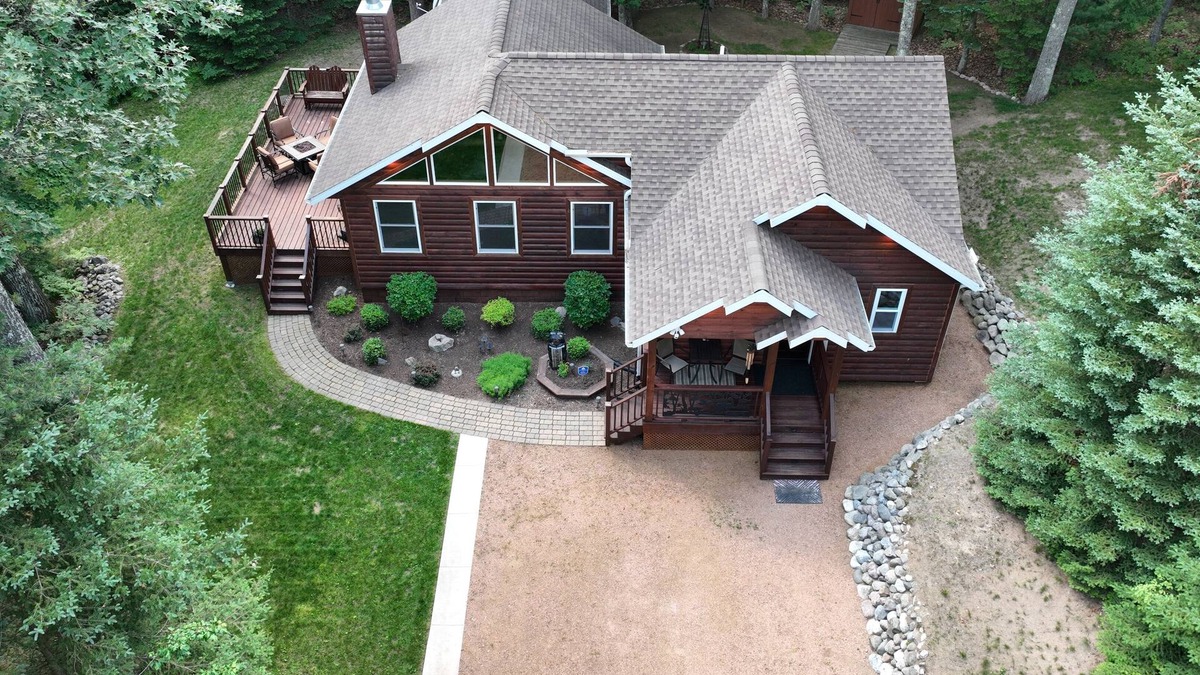 Harshaw Cabin | Cozy Cabin Secluded in the Woods. Wildlife Abundant. Not a neighbor in sight!