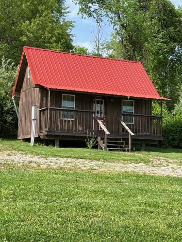 East Fultonham House | Cozy Cabin