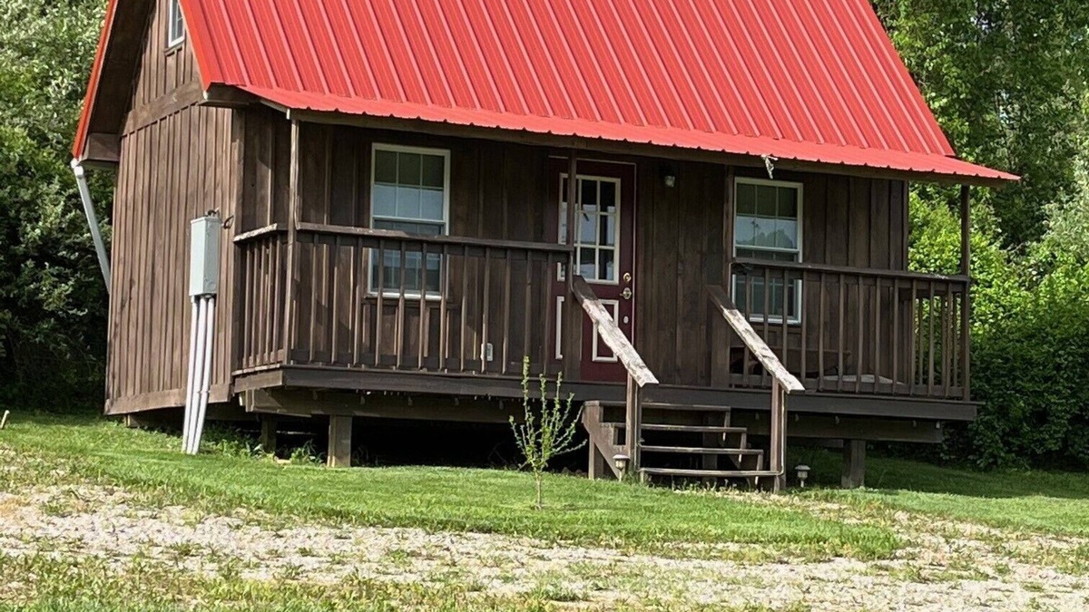 East Fultonham Cabin | Cozy cabin