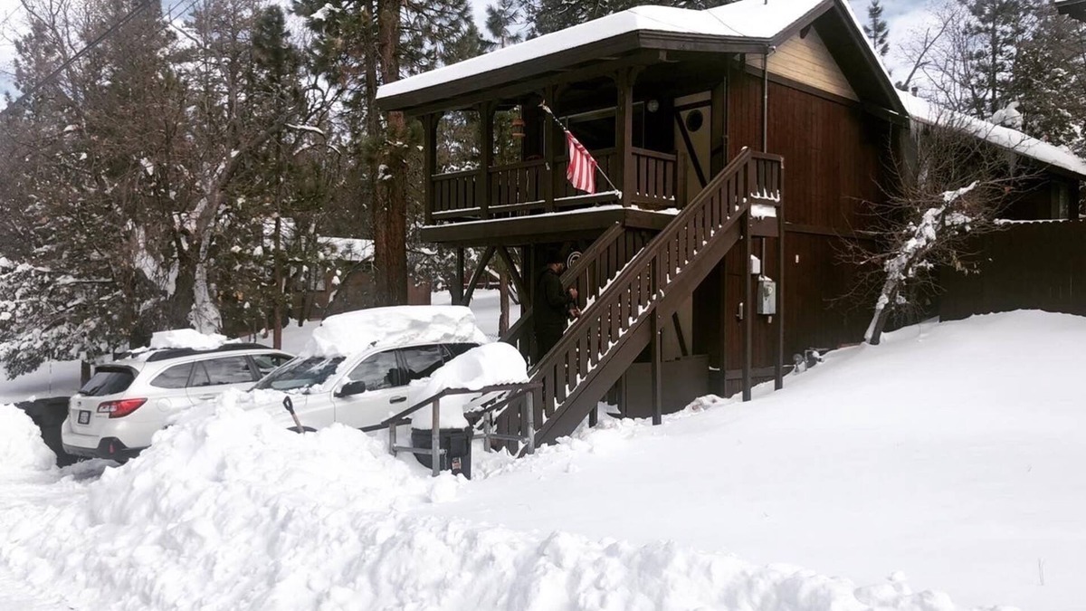 Sugarloaf Cabin | Cozy Cabin Vibes with Fireplace & Hot Tub