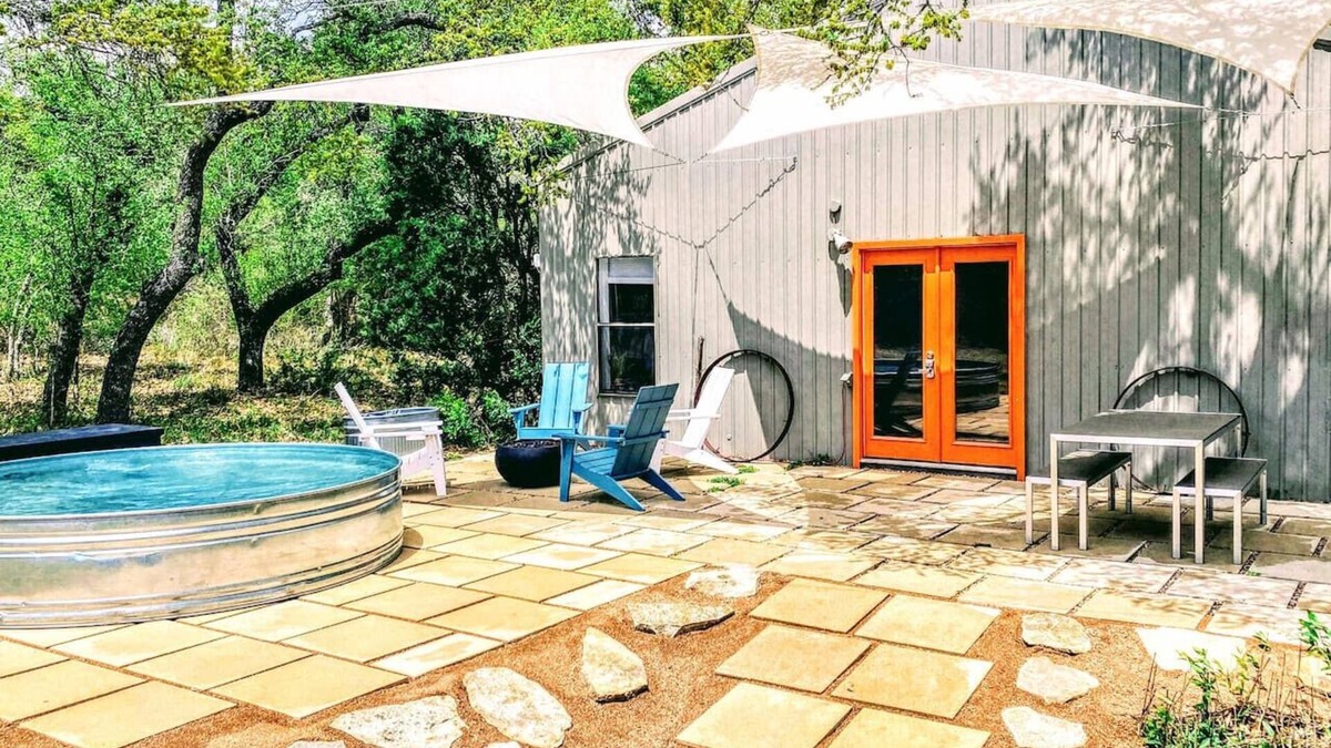 Dripping Springs Apartment | Cozy Cabin w Pvt Heated Pool Under Epic TX Stars