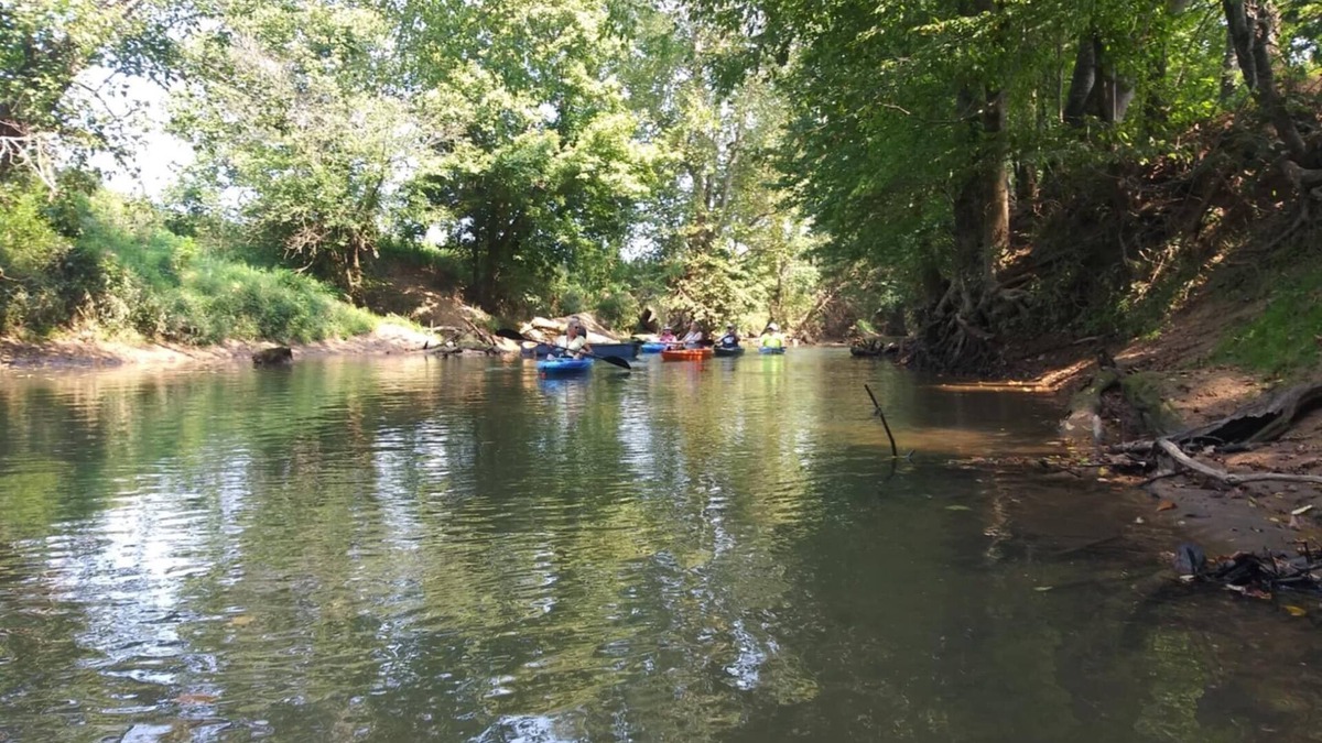 Hudson Cabin | Cozy Cabin with AC/WIFI in Big Clifty on Rough River