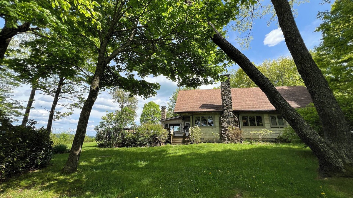Walton Cabin | Cozy cabin with amazing views of the Catskill Mountains. Pet friendly!