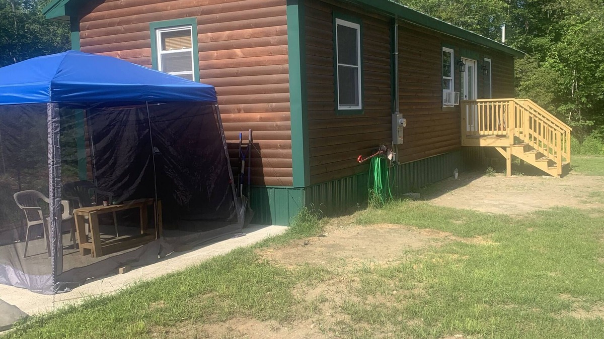 Abbot Cabin | Cozy cabin with direct atv/snowmobile trail access
