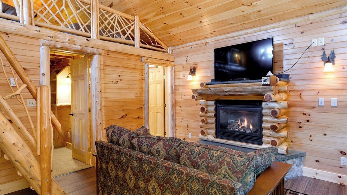 Lake Placid Cabin | Cozy Cabin with second floor loft, fireplace, campfire pits, and kitchen