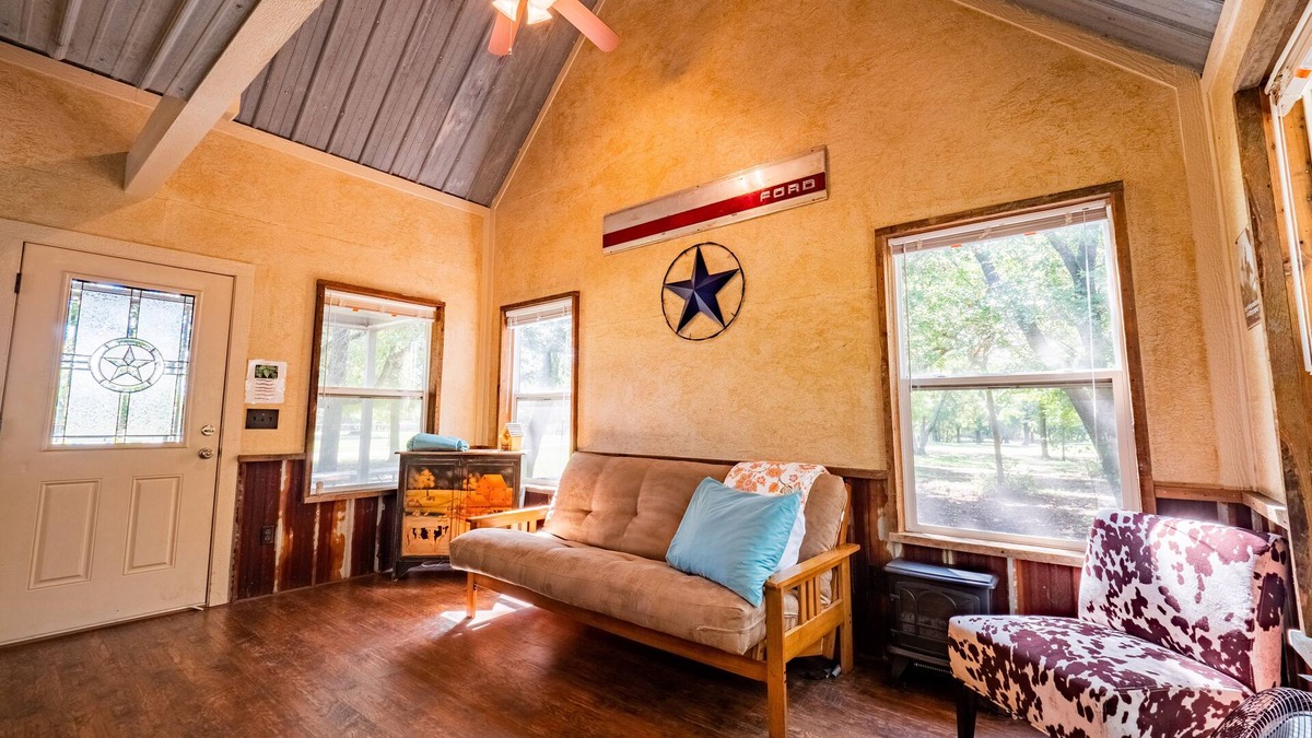 Westminster House | Cozy Cabins at Best Day Ever Ranch