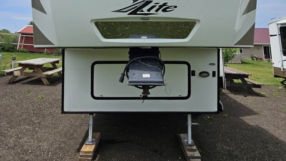 Whitehall RV Rental | Cozy Camper in the country!