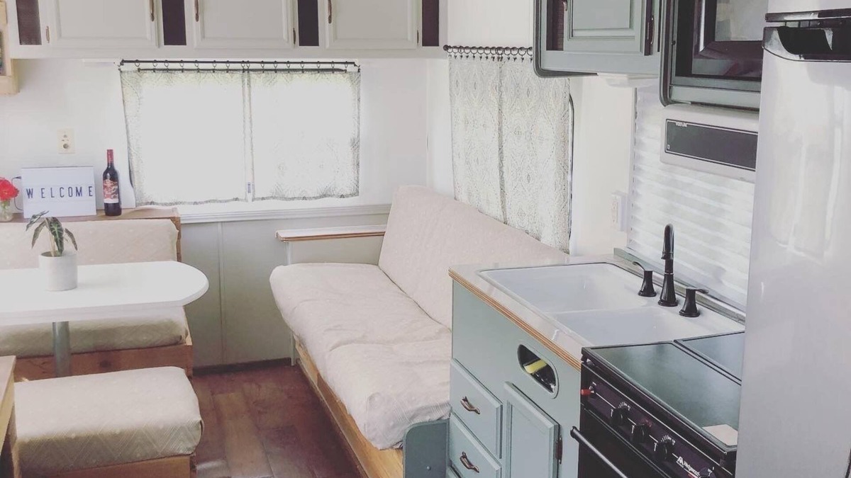 Kewadin RV Rental | Cozy campground with 1 bedroom and WiFi, AC near beautiful Elk Rapids