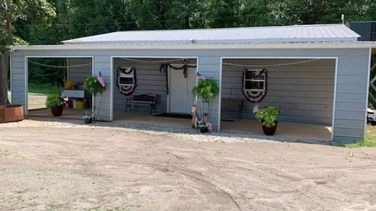 Clarendon County Cabin | Cozy Camping Cabin on Lake Marion near Congaree Nat Park