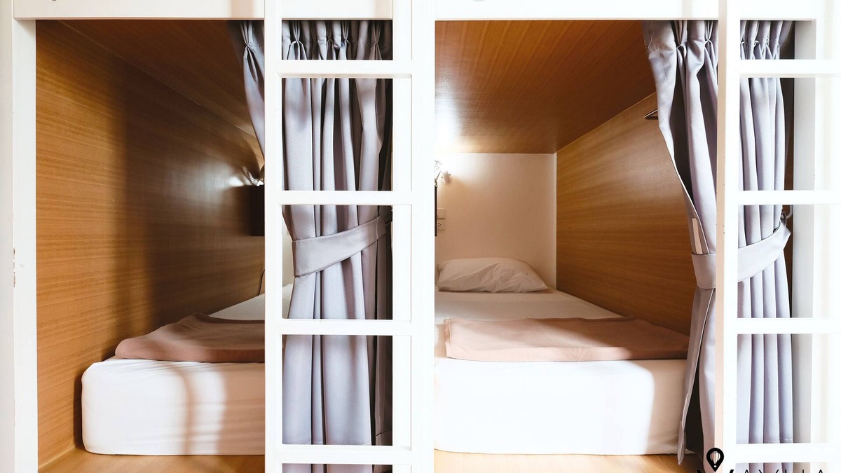 Lak Si Hotel | Cozy Capsule Dorms With a Shared Kitchen and a Social Area