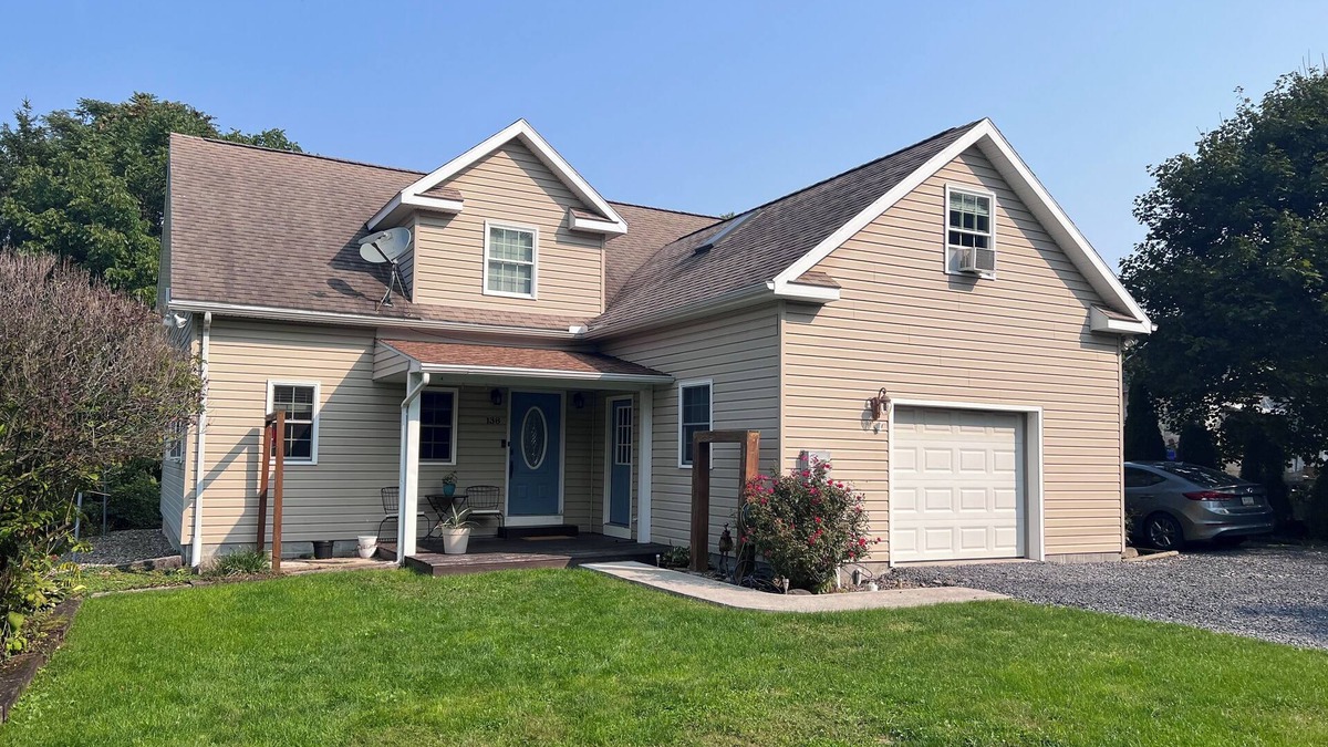 Bellefonte House | Cozy Cape Cod for PSU Football Games