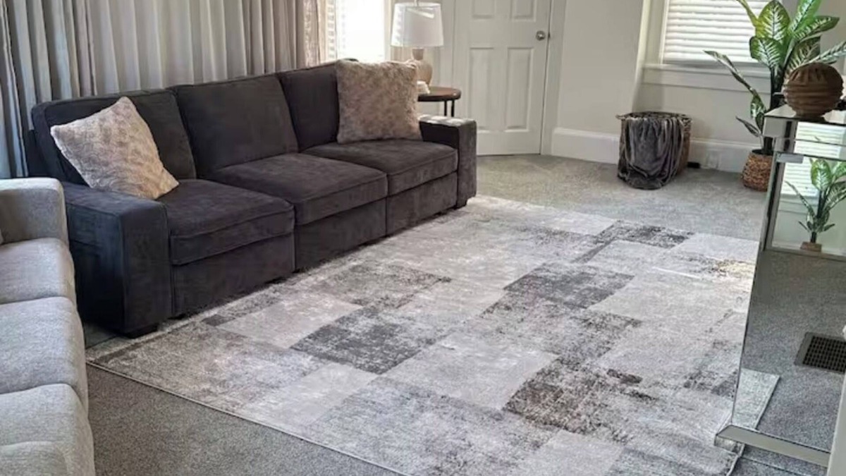 Salisbury House | Cozy Cape Cod in lovely Allentown with modern amenities