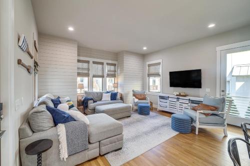 Eufaula House | Cozy Carlton Landing Home - Pools and Lake Access