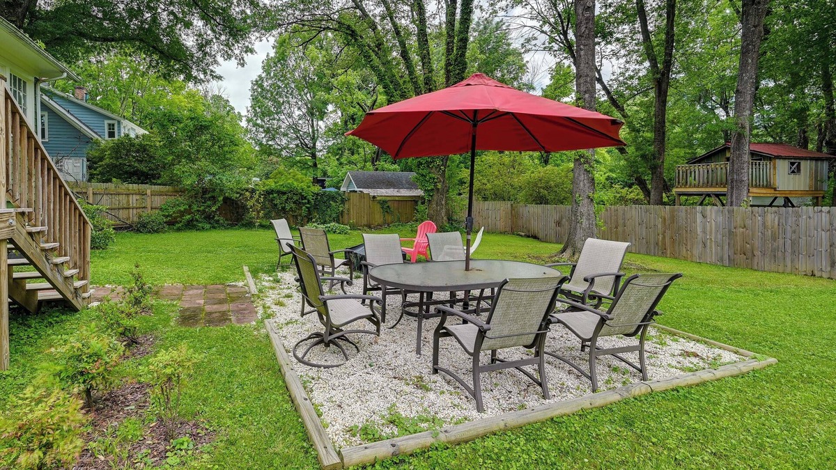 Lindley Park House | Cozy ‘Casa Verde’ Getaway - 1 Mi to UNCG Campus