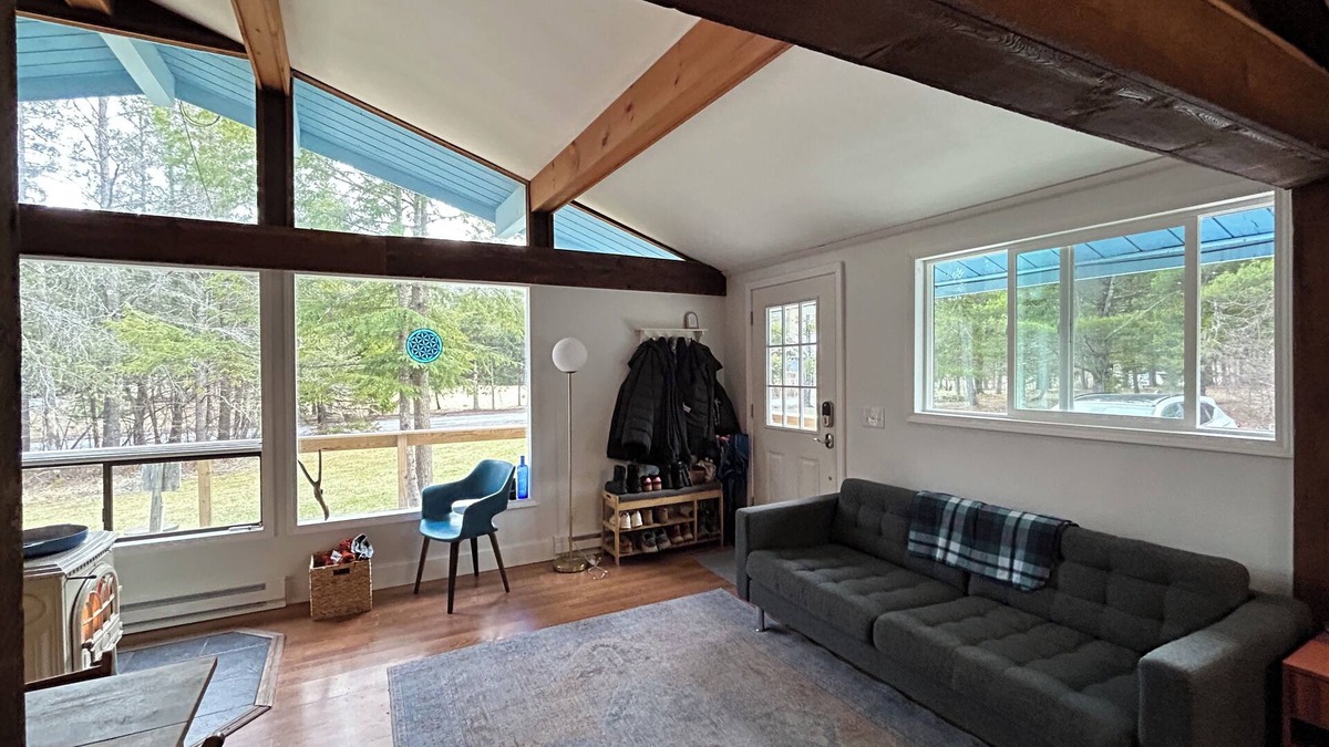 East Jewett Cabin | Cozy Catskills Cabin with Mountain views