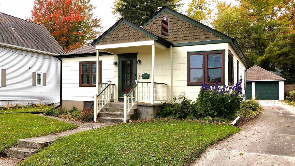 Cedarburg House | Cozy Cedarburg House - Walk to Historic Downtown!