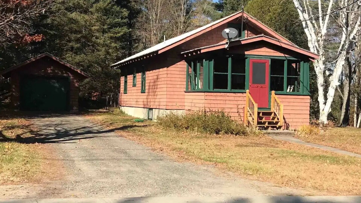 North Creek House | Cozy Central Adirondack Charmernn
