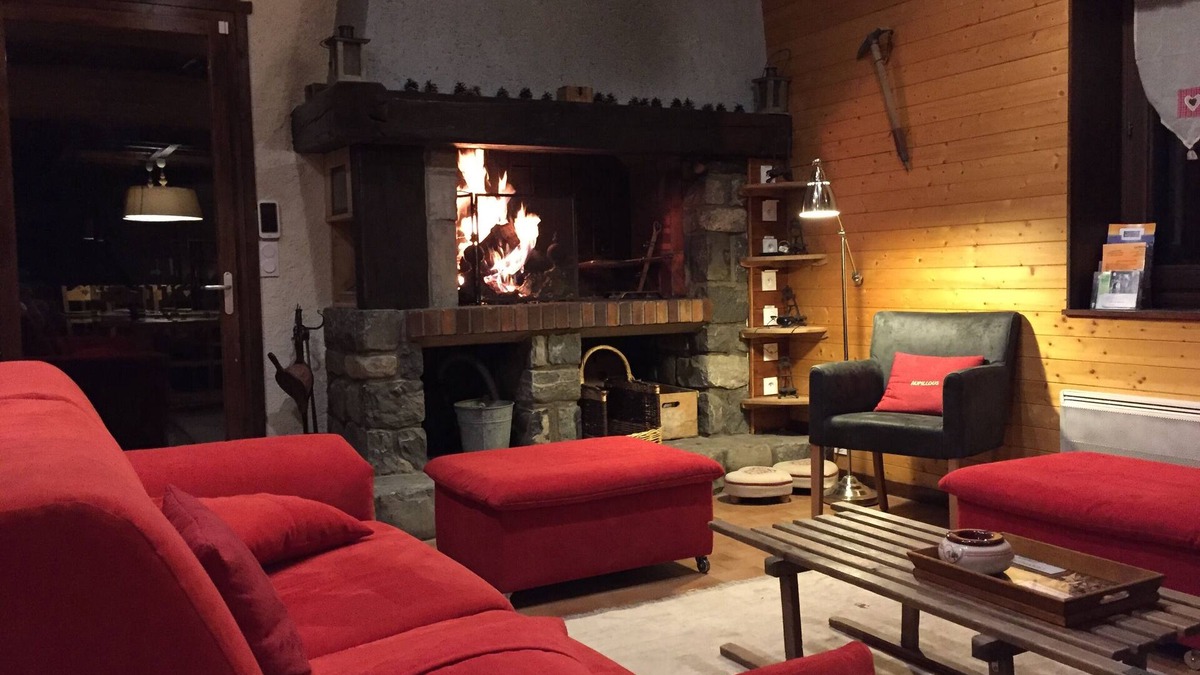 Vallouise-Pelvoux Ski Chalet | COZY CHALET 8 to 12 pers. on Vallouise (renovated from 2012 to 2016)