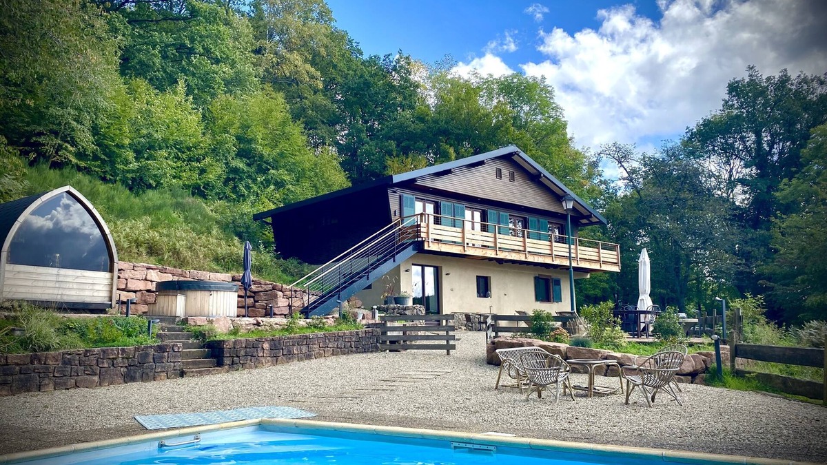 Mesnil Sous Les Cotes Ski Chalet | Cozy chalet and not overlooked in the heart of nature "Le Blanchepierre