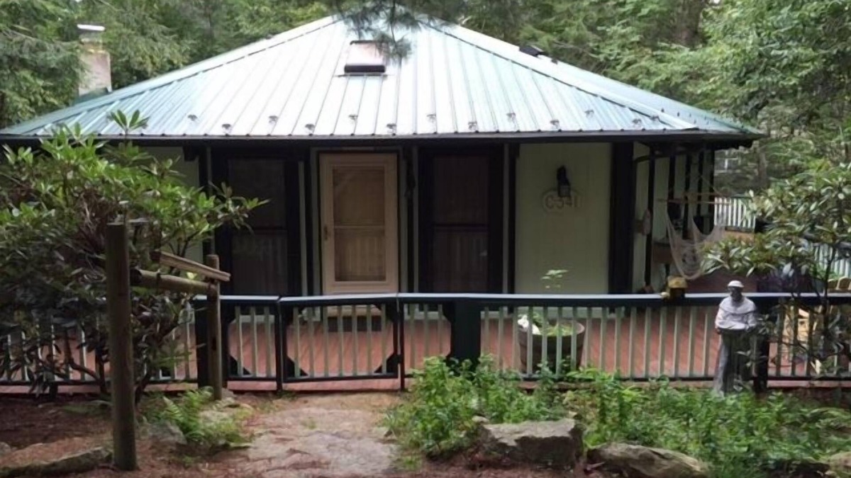 Charter Hills Ski Chalet | Cozy Chalet in the Mountains Near Hiking and Biking Trails and the Ski Resort