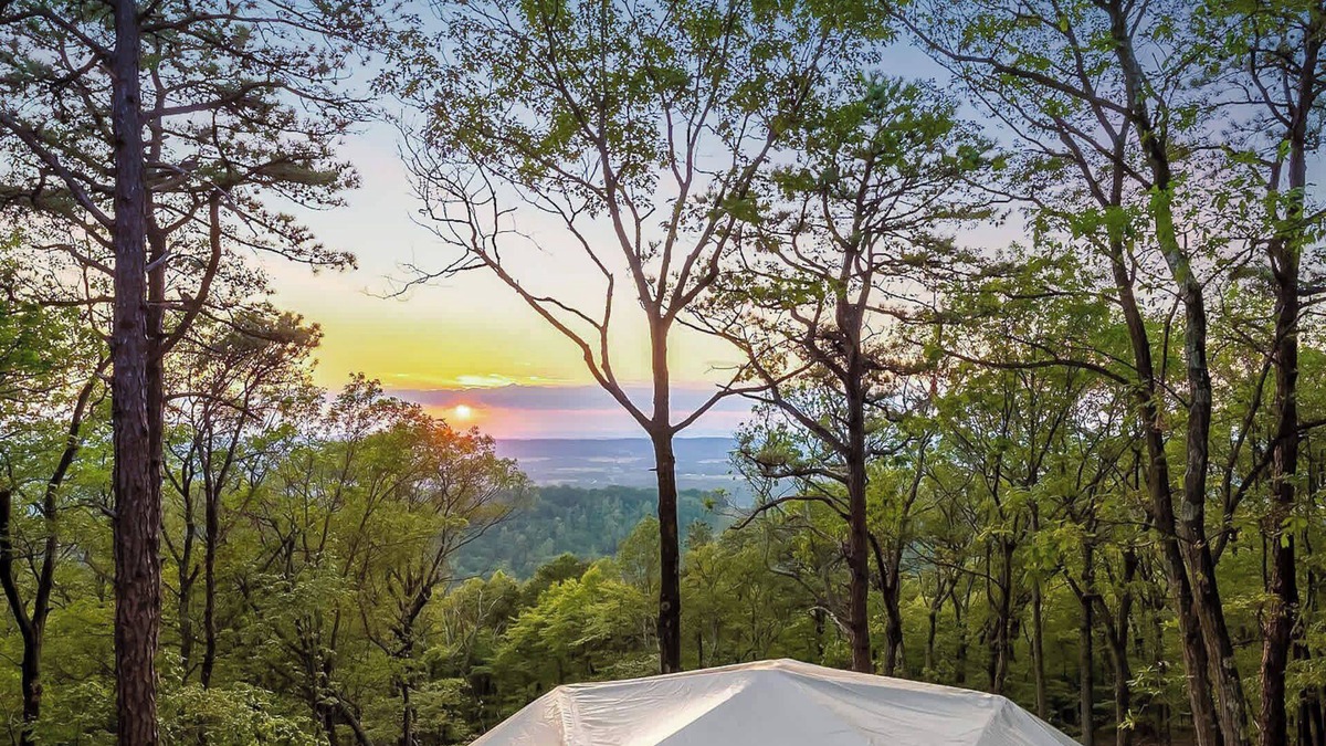 Capon Bridge House | Cozy Chalet & Luxe Domes Retreat w/Stunning Views