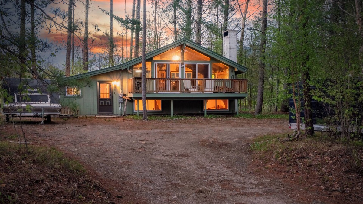North Conway Ski Chalet | Cozy chalet with WiFi in charming No. Conway
