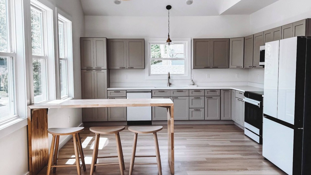 Charlestown House | Cozy Charlestown Getaway - Steps from the Water with a Kayak, & Paddleboards.