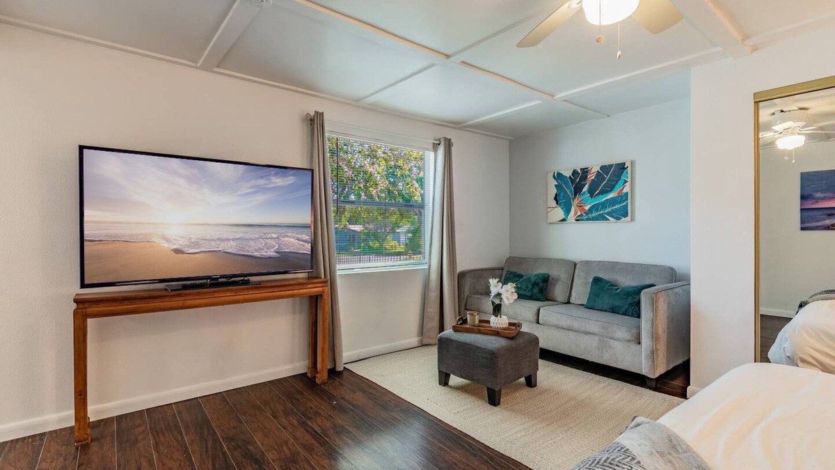 New Port Richey Apartment | Cozy & Charming Studio Close to Downtown