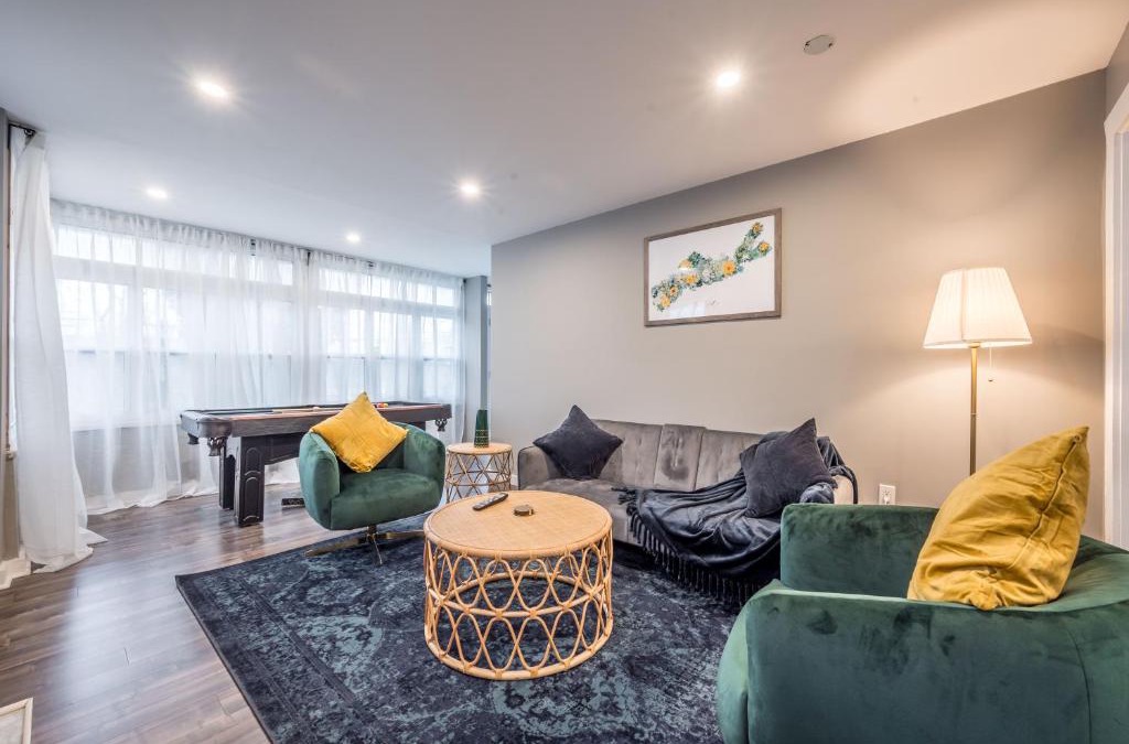 Bedford Apartment | Cozy Chic Oasis 3 Bedroom