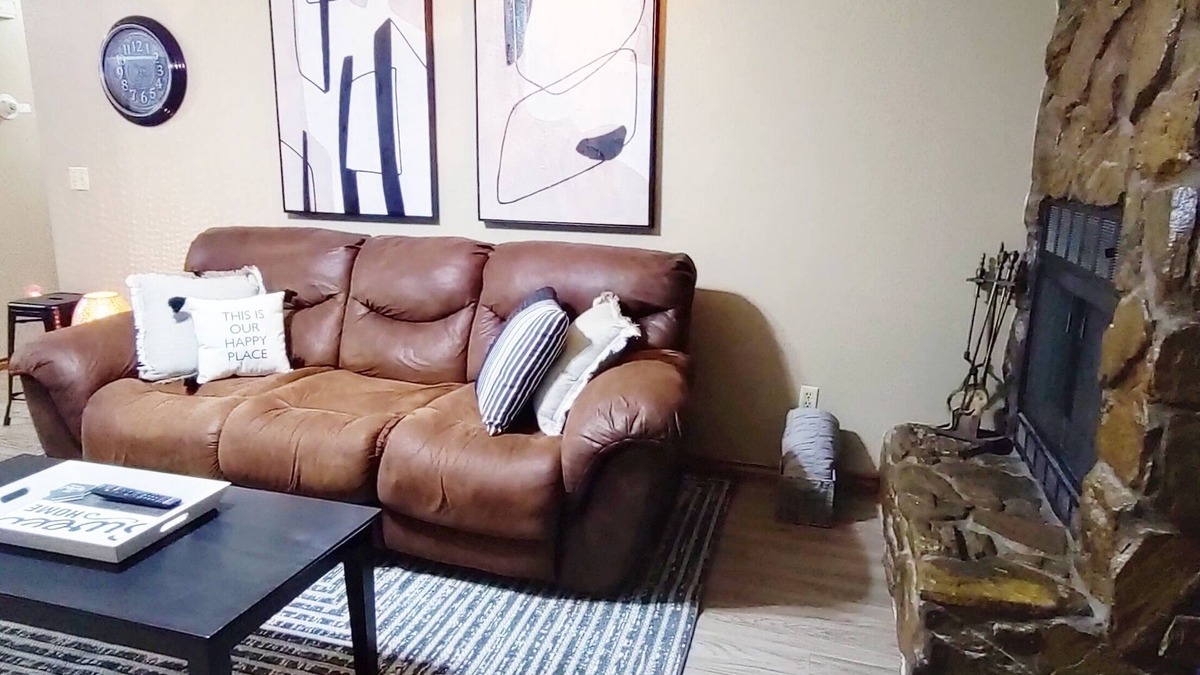 Chisholm Creek Condo | Cozy Chisholm charm apartment