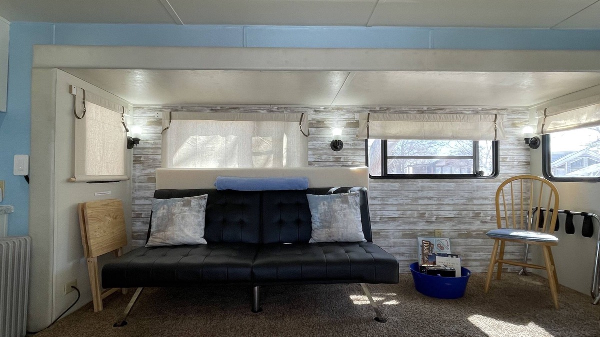 Hurricane House | Cozy Clean Comfy