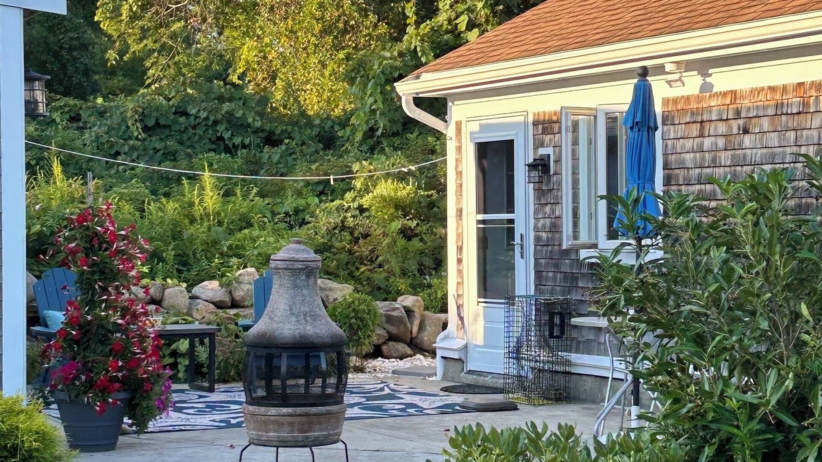 Fairhaven Cottage | Cozy, clean, relaxing beach cottage awaits you!
