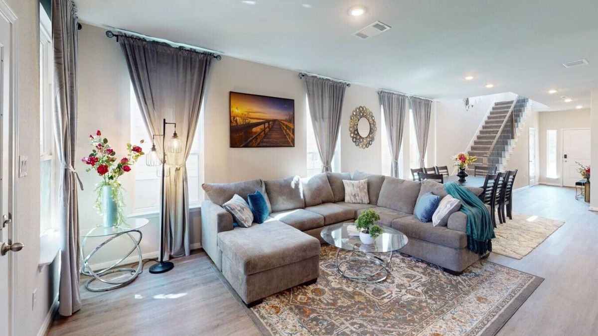 Converse House | Cozy Comfort Home near Randolph AFB, Fort Sam& I10