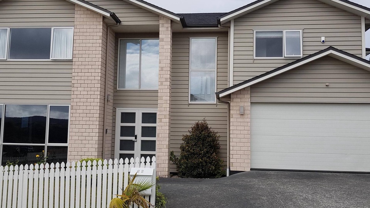 Henderson House | Cozy, Comfortable and cheap house in Auckland, New Zealand